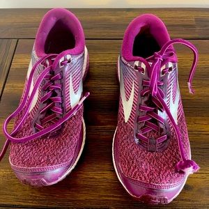 Brooks Ghost 10 Size 8